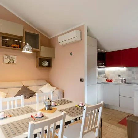 Apartment Altido Splendid Flat With Terrace & Magnificent View Breccanecca