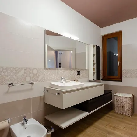 דירה Altido Splendid Flat With Terrace & Magnificent View *